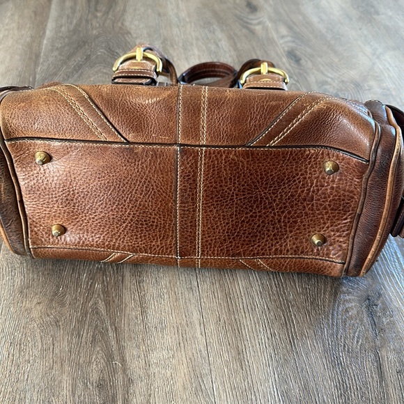 Rustic Leather Coach bag - Picture 4 of 13